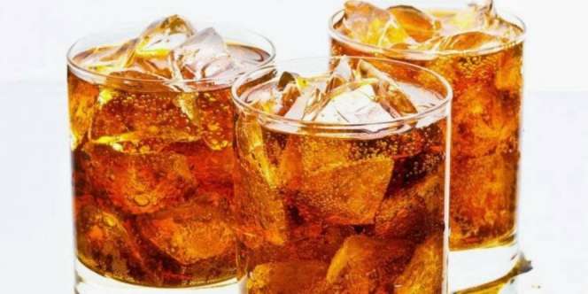 Dampak Terlalu Sering Minum Soda 