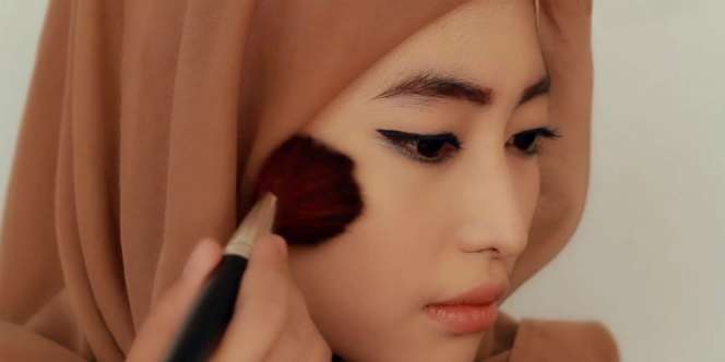 Menerawang Tren Make Up 2016