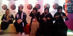 Hijabers Mom Tularkan Bisnis Fesyen Syariah