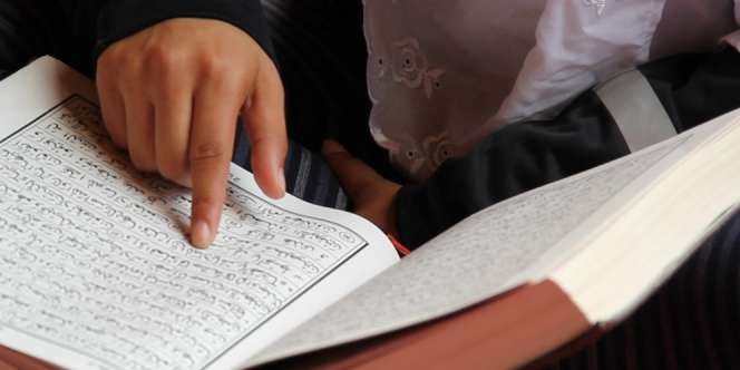 Ingin Mengenal Allah Lebih Dekat, Raihana Bersyahadat