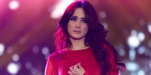 Diungkit Status Dengan Ahmad Dhani, Mulan Jameela Malas Ribut