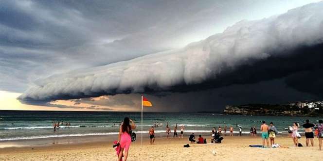 Video Awan Tsunami Bikin Geger