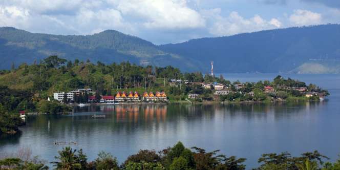Danau Toba Tercemar