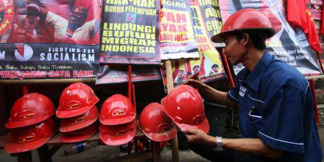 Long March Bandung-Jakarta Demi Upah Naik Rp500 Ribu