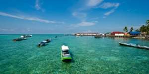 Jelajah Pesona Pulau Seribu Sungai