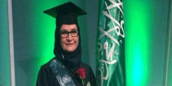 Perempuan Ini Dapat Gelar Doktor Setelah Wafat