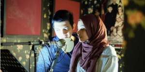 Duet Irwansyah dan Zaskia Sungkar Bikin Netizen Penasaran