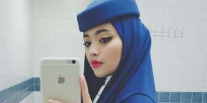 Sosok Pramugari Berparas Cantik Ini Bikin Penasaran Netizen