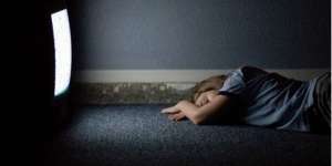 Menonton Televisi Lebih dari Empat Jam Berisiko Kematian