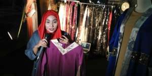 Tips Mengenakan Kaftan untuk Remaja dari Anniesa Hasibuan