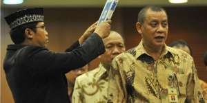 Penerimaan Pajak Seret, Dirjen Pajak Mundur