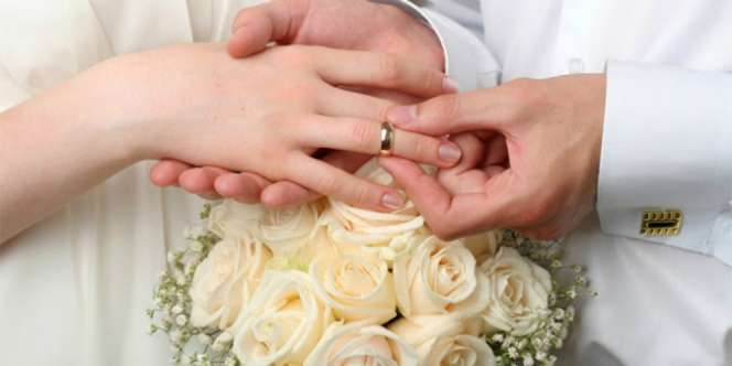 Menyentuh Suami atau Istri Batalkan Wudhu?