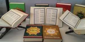 Kemenag Luncurkan Alquran Terjemahan 9 Bahasa Daerah