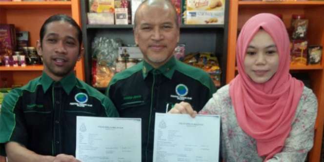 Perawat Dipecat karena Pakai Hijab