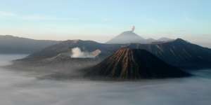 Status Naik Jadi Siaga, Kawasan Wisata Bromo Ditutup