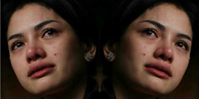 Dicecar Wartawan, Nikita Mirzani Berkaca-kaca