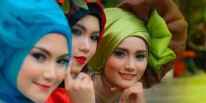 KHFI: Komunitas Hijab dari Penggiat sampai Desainer