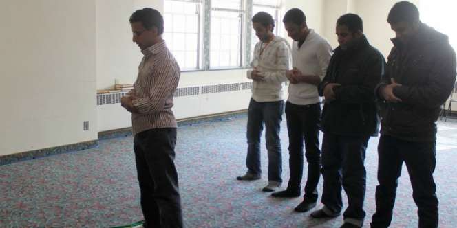 Sekolah Katolik di AS Pertahankan Musala untuk Murid Muslim