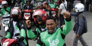 Netizen Berang Ojek Online Dilarang