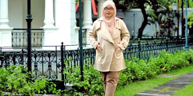Indahrp: Tren Jas Ujan yang Modis dan Stylish