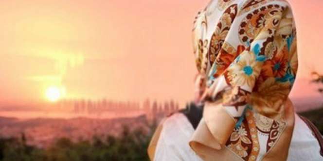 Gho-Blogs: Dari `Hot Pants` Menjadi Hijab