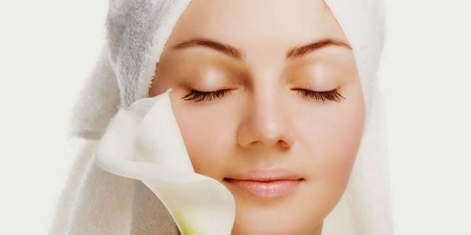 4 Bahan Alami Pembersih Make Up Wajah