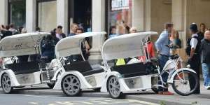 Tarif Becak Termahal di Dunia! 30 Menit, Bayar Rp 12 Juta