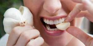Waspada! Bawang Putih Berbahaya untuk 6 Tipe Orang Ini