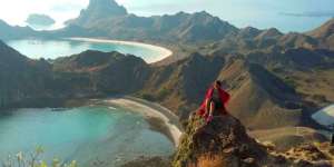 Pesona Gili Padar, dari Pantai hingga Panorama Tiga Danau
