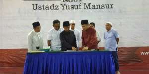 Pesantren Ustaz Yusuf Mansur Gagas `Quran Call`