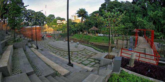 Bandung Kian Hari Kian Menawan