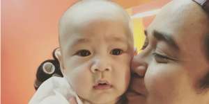Foto Rafathar Dicium 'Olga Syahputra' Bikin Heboh Sosmed