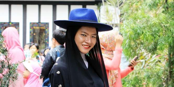 Aez Annisa: Gaya 'Japanese Troop' untuk Hijaber