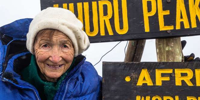 Nenek 86 Tahun Taklukkan Gunung Tertinggi Afrika