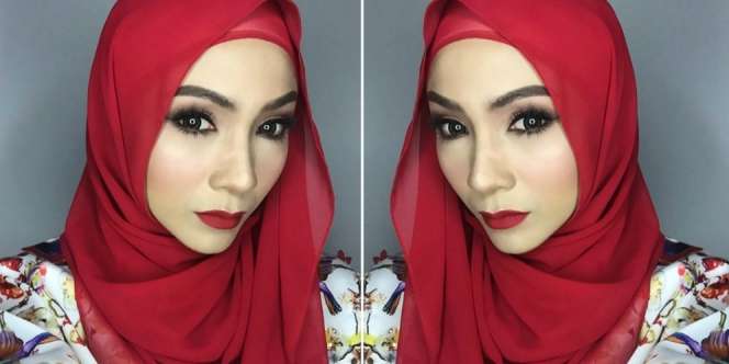 Artis Cantik Malaysia Lepas Hijab Demi Syuting Film