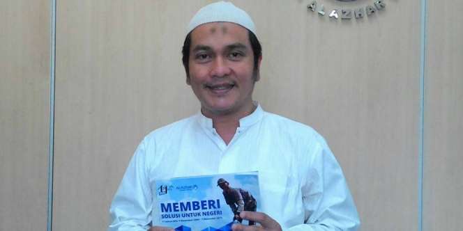 Ari Darwis, Driver yang Tak Lupa Bayar Zakat
