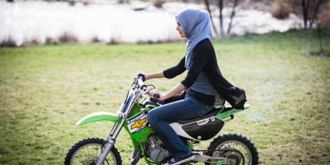 Tips Nyaman Berhijab Buat Lady Biker