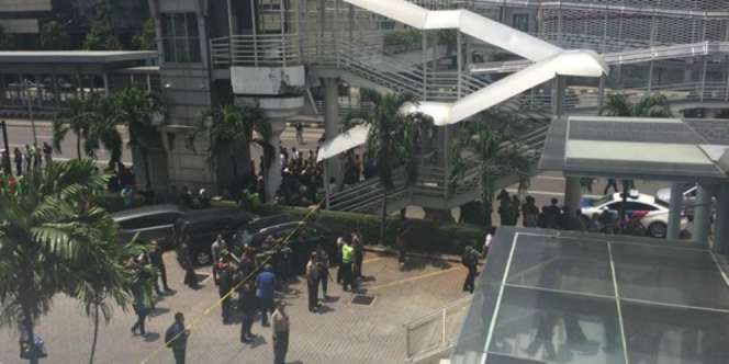 Pelaku Tembaki Kerumunan Secara Brutal di Sarinah