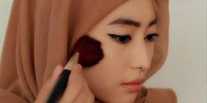 Shopious: Rahasia Makeup Natural Ala Hijaber