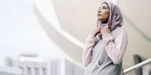 Rhily Zoro: Inikah yang Dinamakan Hijrah?