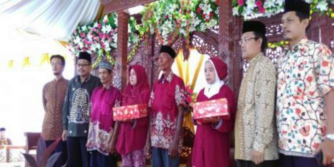 Perjuangan Menikahkan Warga Lereng Gunung Ijen