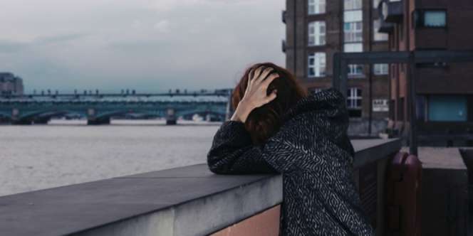Ditertawai Pacar, Wanita Nekat Lompat dari Menara