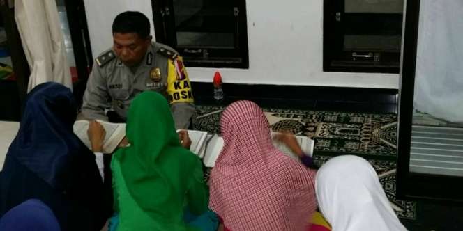 Kompol Kasdi, Guru Ngaji Idola Anak-anak