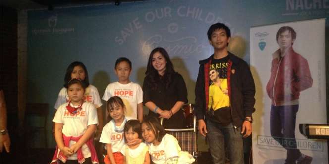 Rian D'Massiv Bersedekah Lewat Jaket