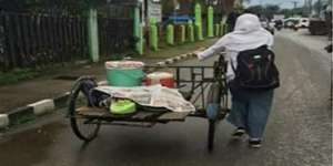 Siswi Bawa Dagangan Bikin Kagum, Siapa Dia?