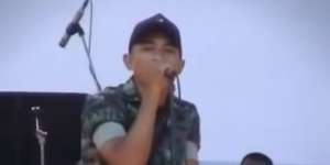 Terbius Suara Emas Anggota TNI