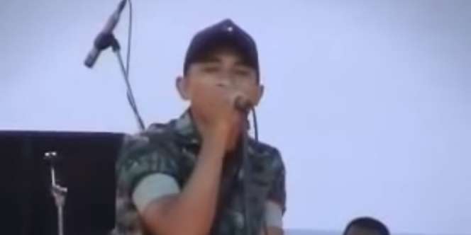 Terbius Suara Emas Anggota TNI