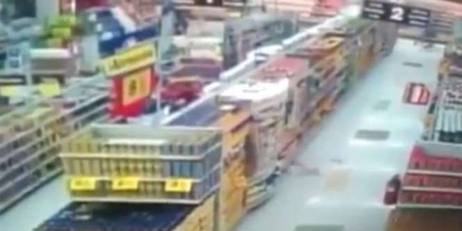 CCTV Rekam `Penampakan` yang Bikin Bergidik