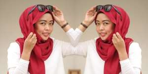 Shea: Hijab Merah Bikin Semangat