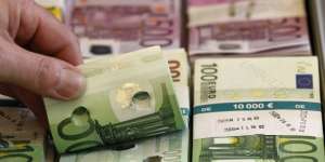 Iran `Tak Sudi` Minyak Mentahnya Dibeli Pakai Dolar AS